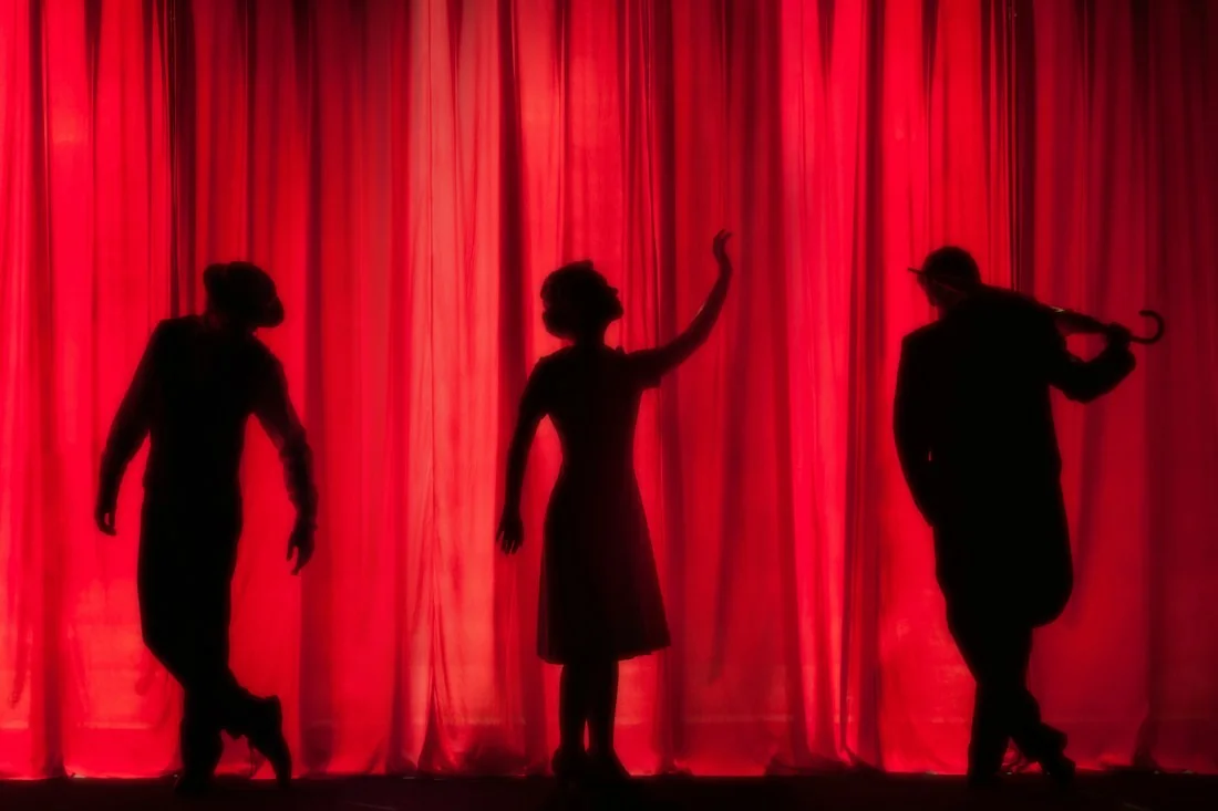 The atmosphere of a live theatre performance