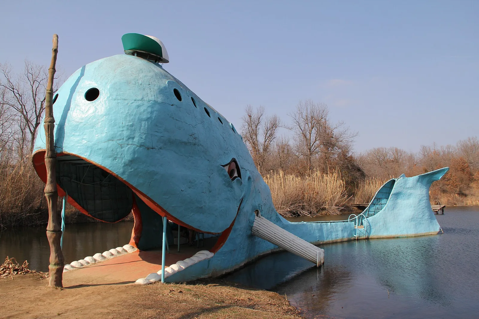 Blue Whale roadside attraction beside its pond in Catoosa